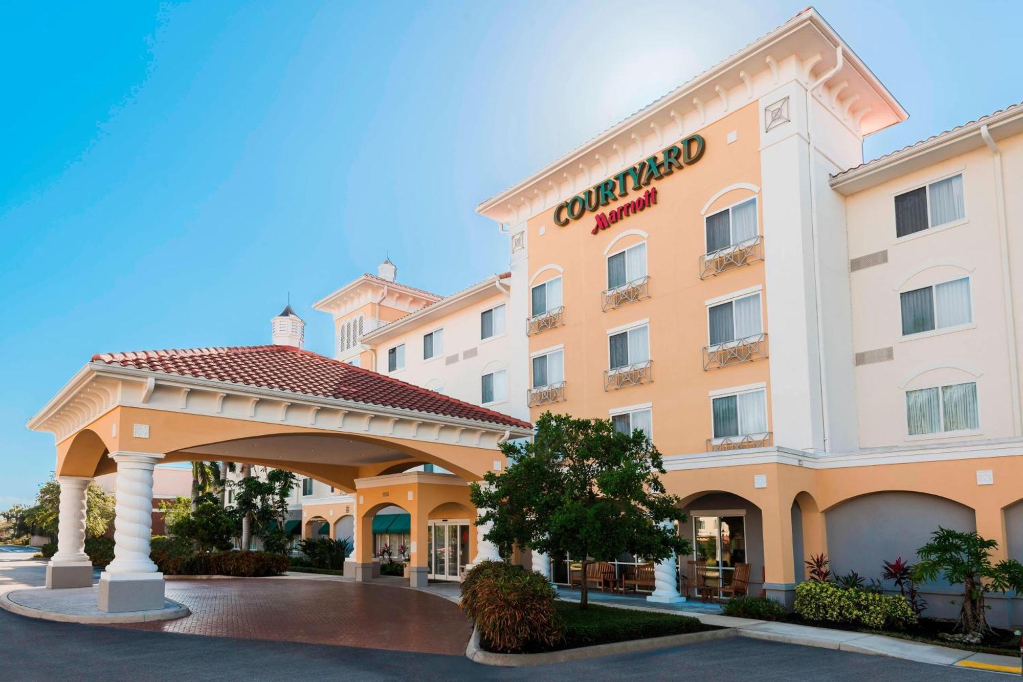 Courtyard Fort Myers At I-75 And Gulf Coast Town Center Естеро Екстер'єр фото